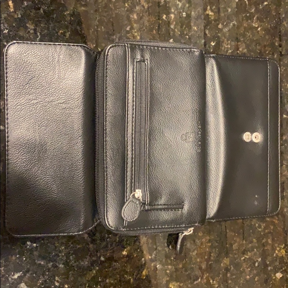Black Wallet - Picture 4 of 5